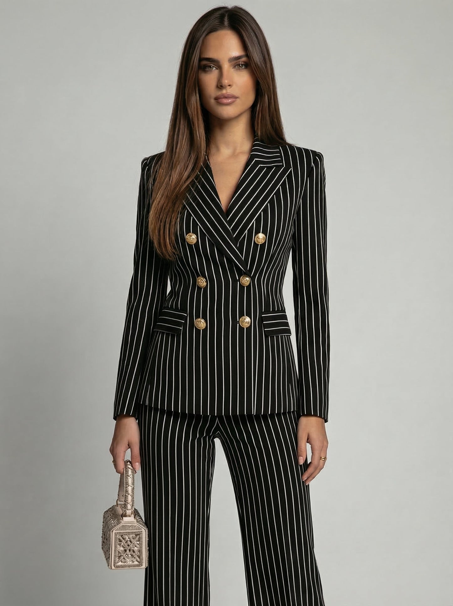 Victoria | Elegant Diplomatic Suit