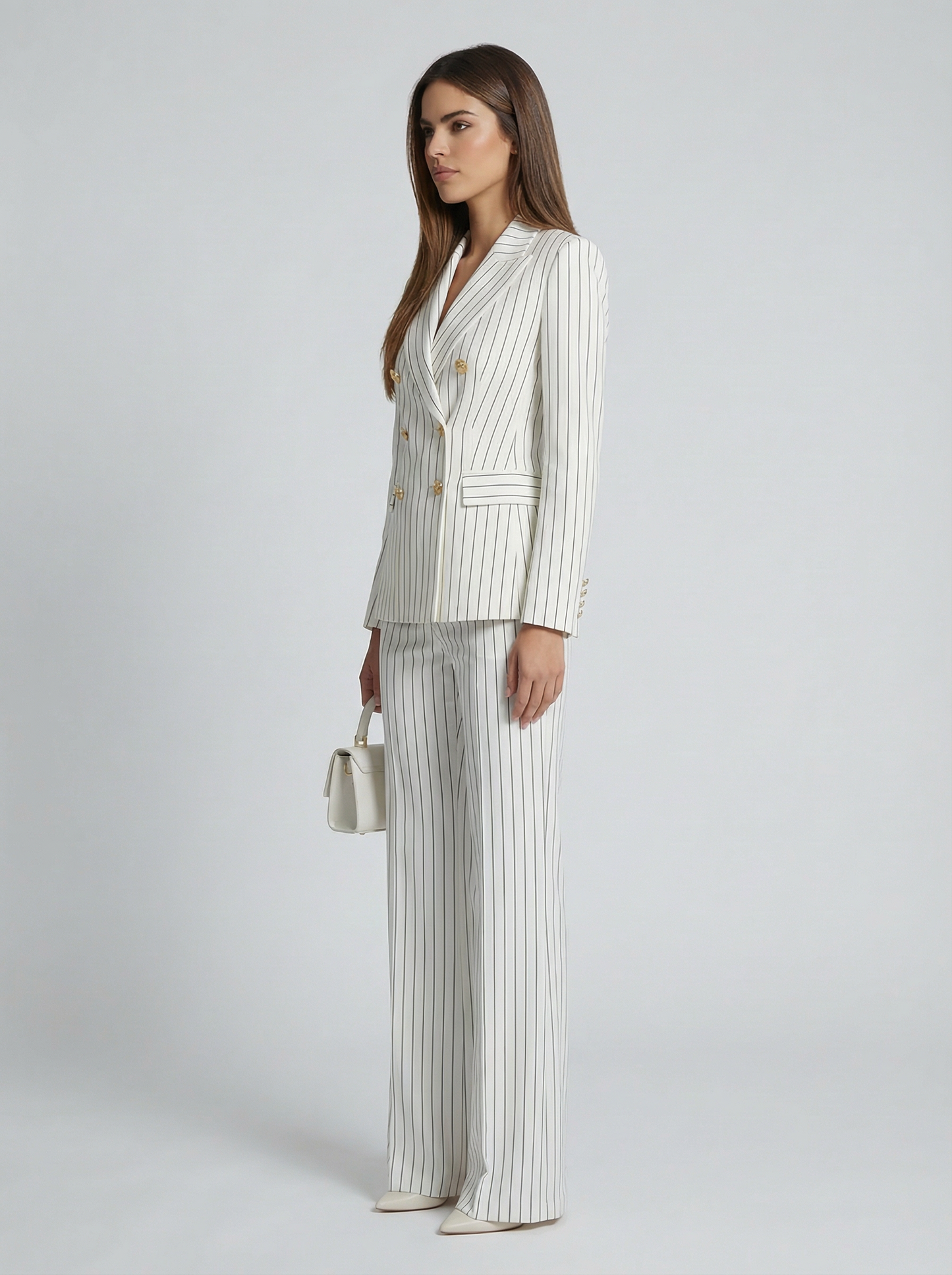 Victoria | Elegant Diplomatic Suit