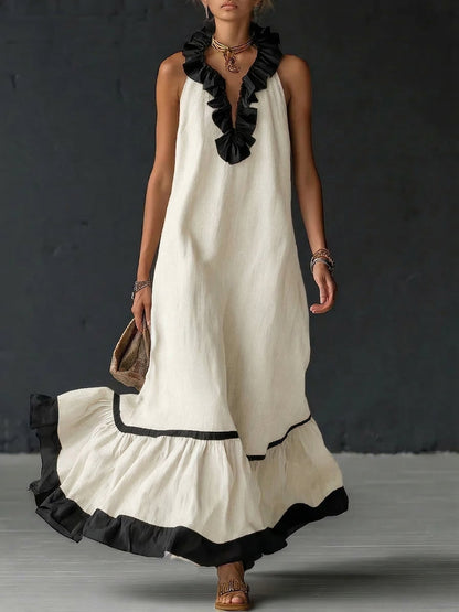 Elegant and romantic maxi dress with ruffles and colour-block panels