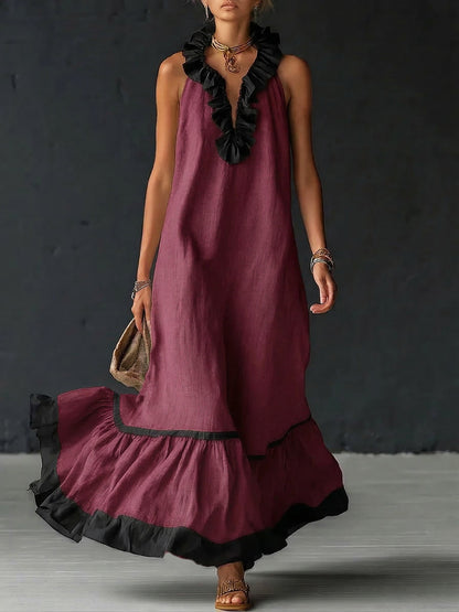 Elegant and romantic maxi dress with ruffles and colour-block panels