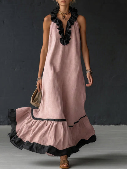 Elegant and romantic maxi dress with ruffles and colour-block panels
